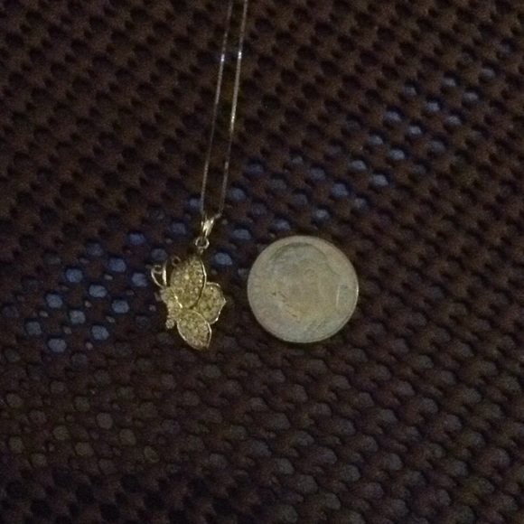 SOLD!!! 14k White Gold Butterfly Pendant w/chain - Picture 5 of 6